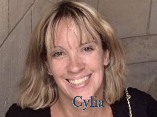 Cylia Femmes Matures